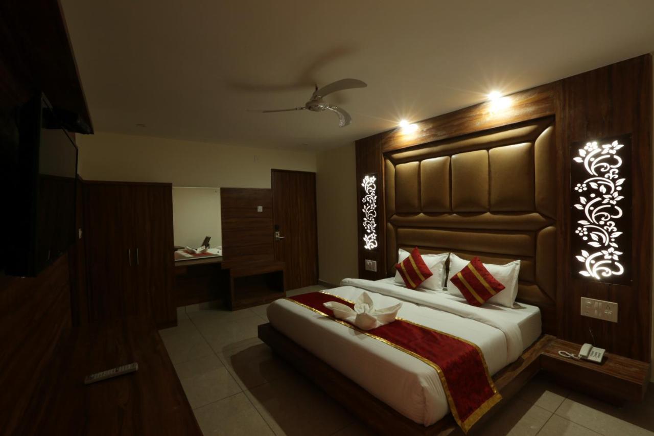 Hotel Katra Grand Exterior photo